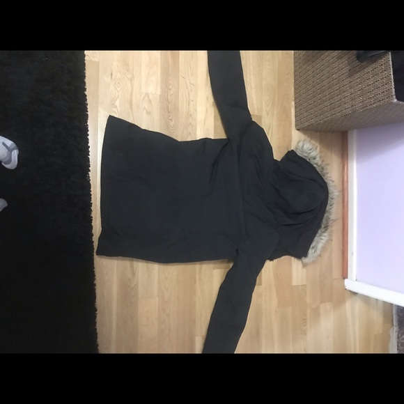 ARITZIA TNA Coat - Picture 2 of 2